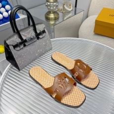 Louis Vuitton Slippers